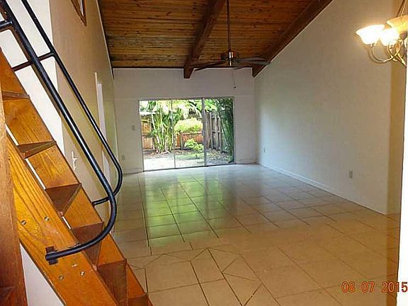 5th image of 2351 Yucca Avenue #2351