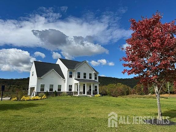 2nd image of 2 Drake Ct