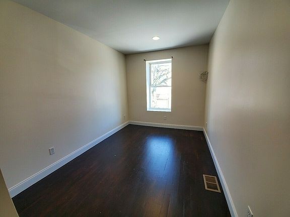 4th image of 1365 E 38th St Floor 1