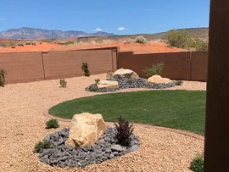 938 N Sandy Talus Dr — Photo 3
