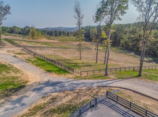 160 Canter Rd, Lenoir City, TN 37772