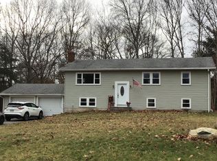 230 Monponsett St, Halifax, MA 02338