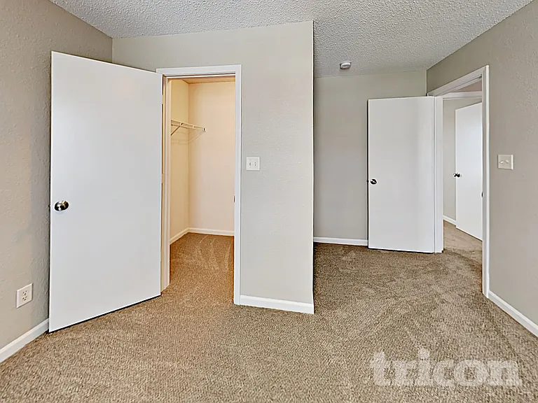 1460 Egret Ln — Photo 11