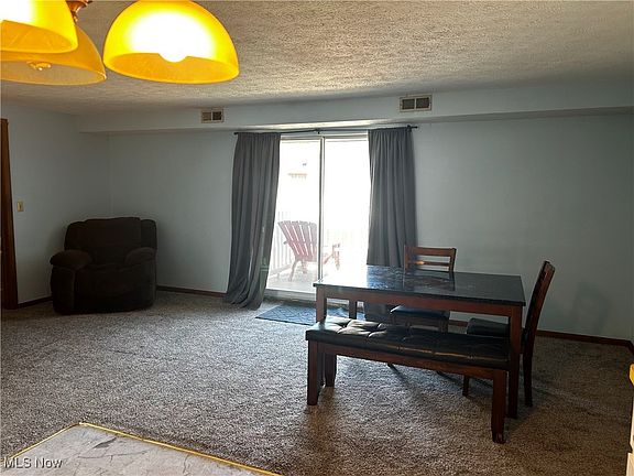 5th image of 6923 N Parkway Dr
