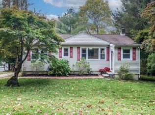 18 Green Pond Rd, Sherman, CT 06784