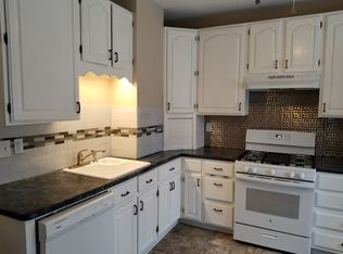 652 Magnolia Ave E, Saint Paul, MN 55106