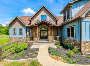 10525 Arnold Ln, Mascot, TN 37806