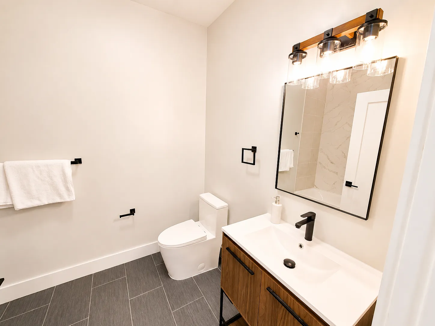Studio, 796 sqft, $1,875 — Photo 2