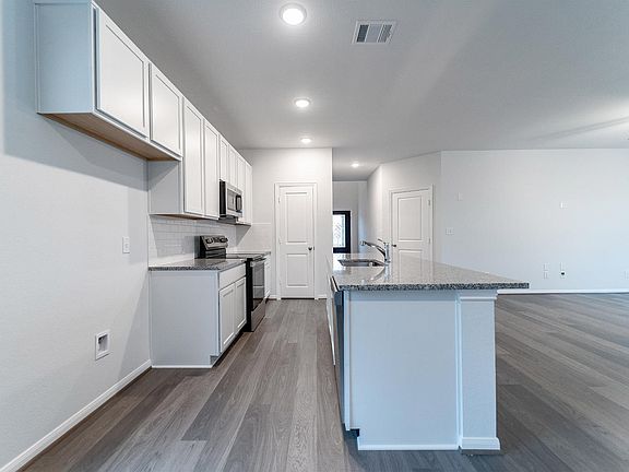 7th image of this home