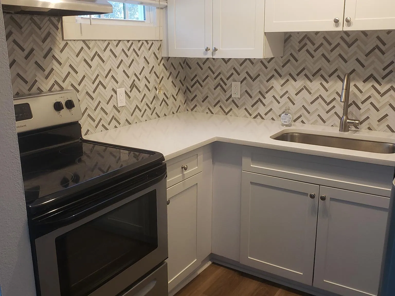 2 bed, 650 sqft, $1,575 — Photo 4