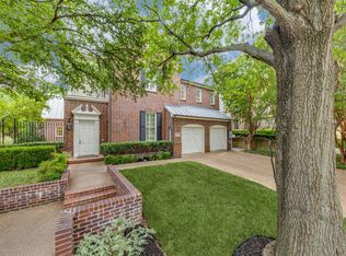 6924 Forest Cove Cir, Dallas, TX 75230