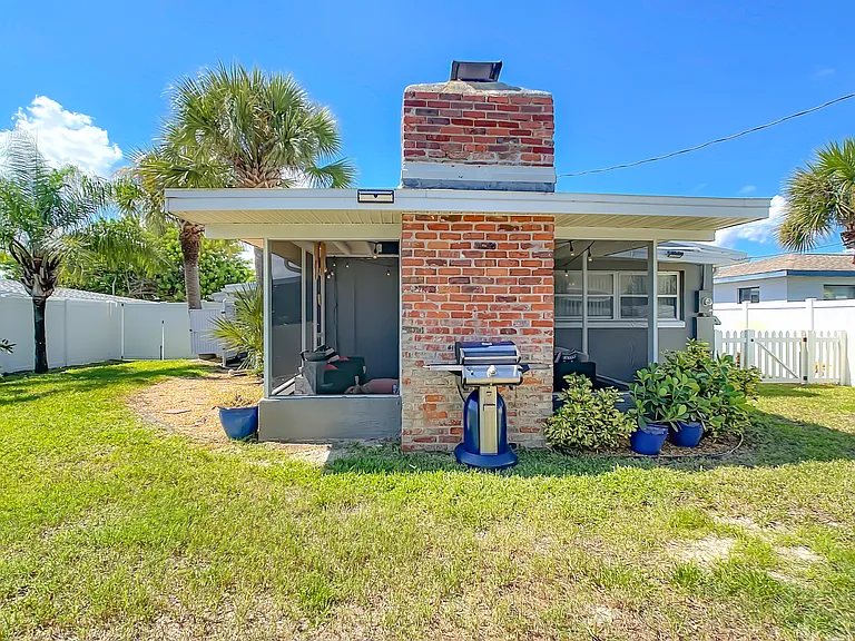 17 Pinta St — Photo 31