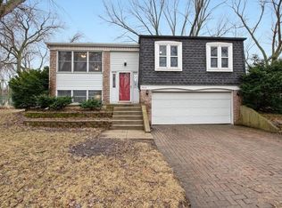 2315 Dalewood Pkwy, Woodridge, IL