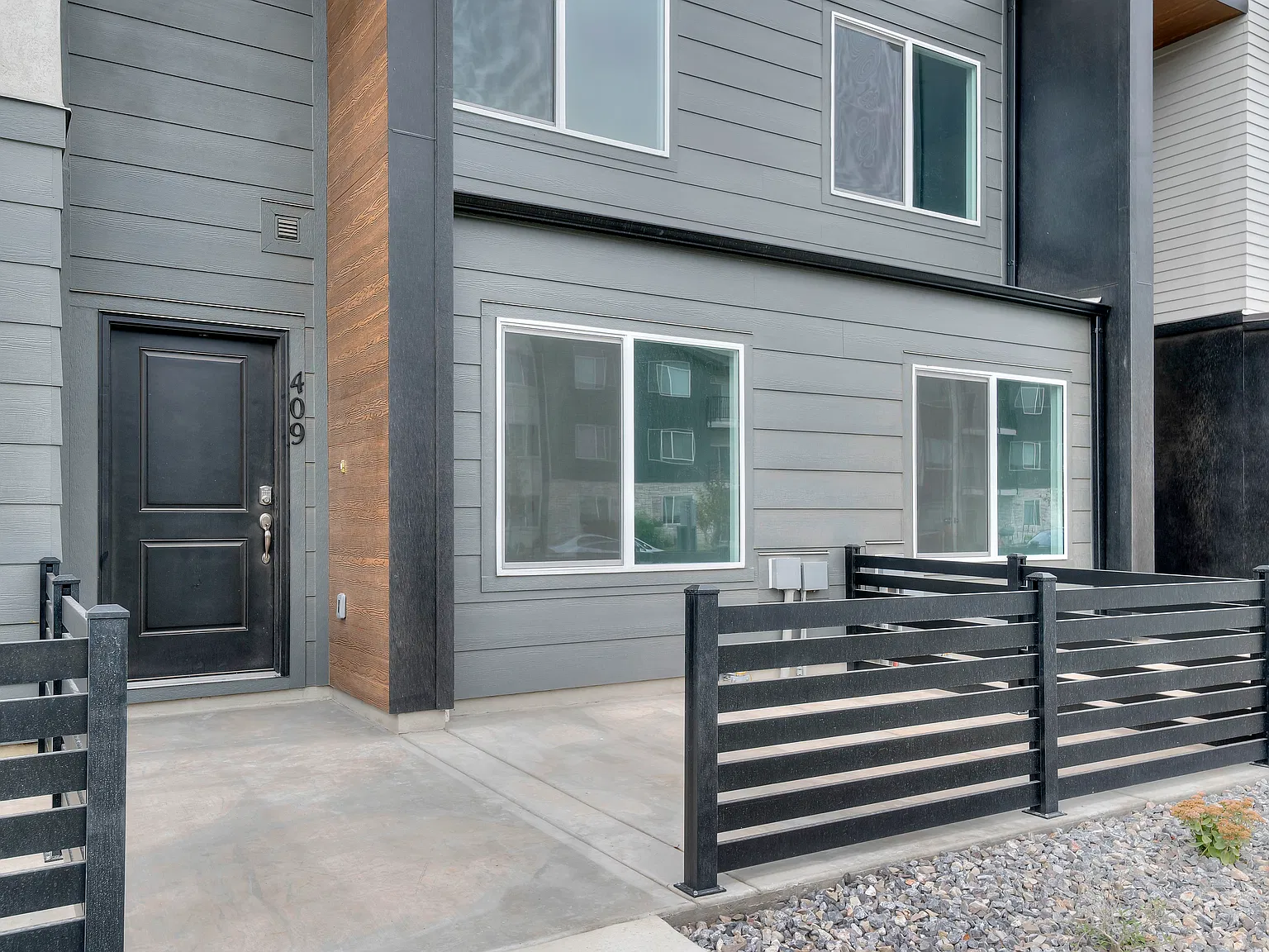 3 bed, 1586 sqft, $2,100 — Photo 3