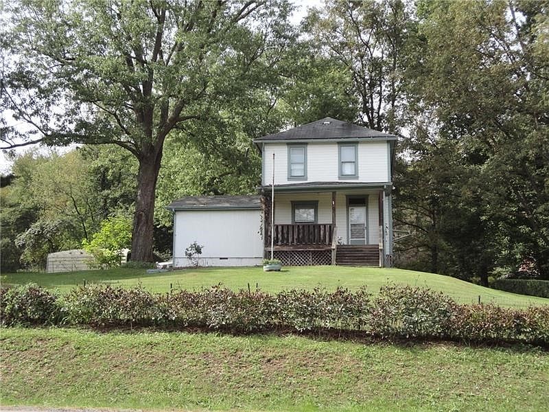 354 Mars Valencia Rd! Zoned business with a personal service overlay; but can be used for residential as well.