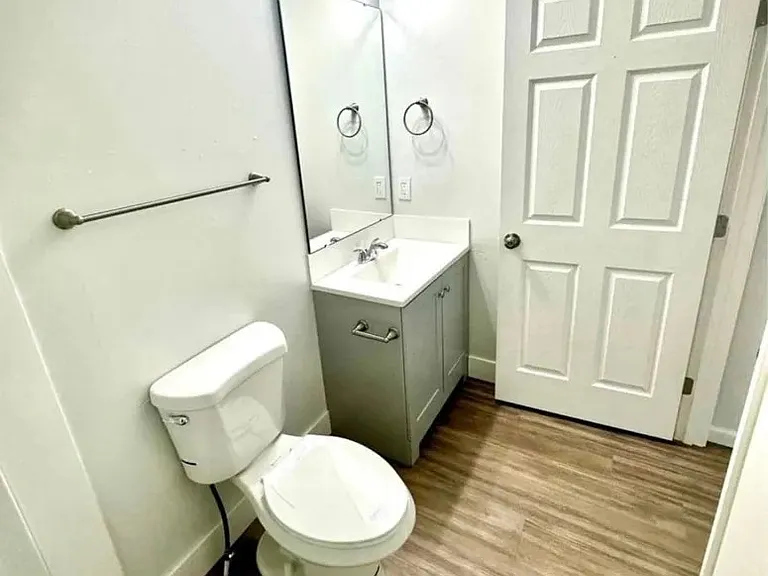 119 N 1st St #26 — Photo 6