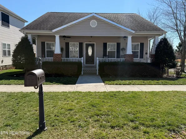 702 Stratford Ave, Sweetwater, TN 37874