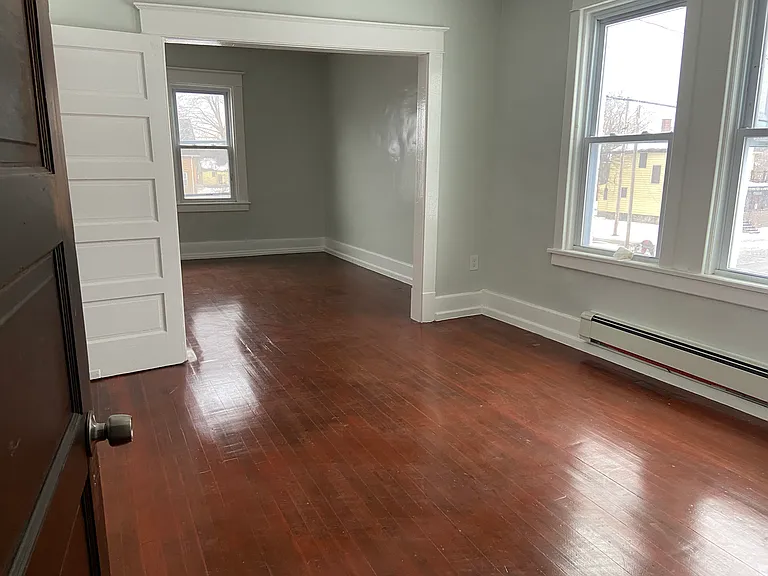 926 Niagara St #2B — Photo 5