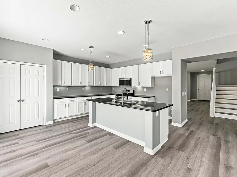6134 Archwood Way — Photo 4