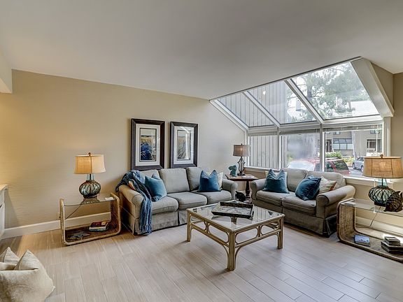 5th image of 125 Shipyard Dr APT 133