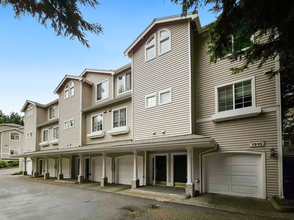 1st image of 1910 132nd Ave SE APT 55