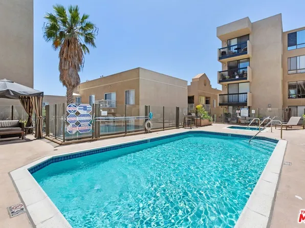 7320 Hawthorn Ave APT 401, Los Angeles, CA 90046