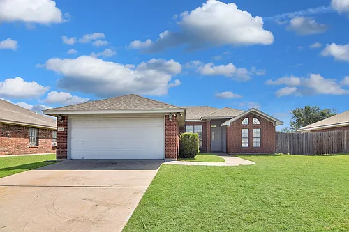 3817 Sawtooth Dr Photo 1