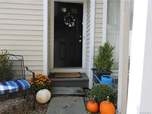 2 West Ave APT 12, Norwalk, CT 06854