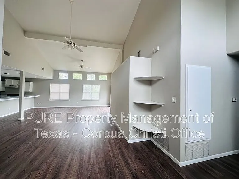 4006 Panama Dr — Photo 5