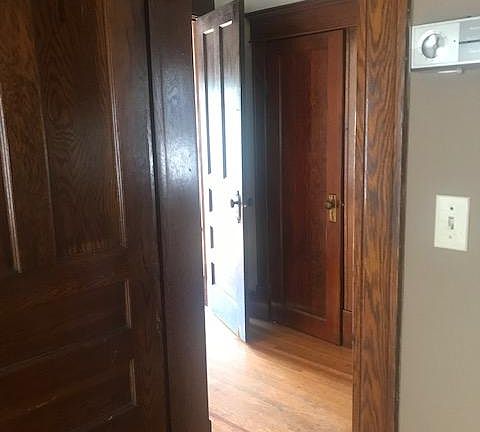 3rd image of 146 Anderson Pl #Uf