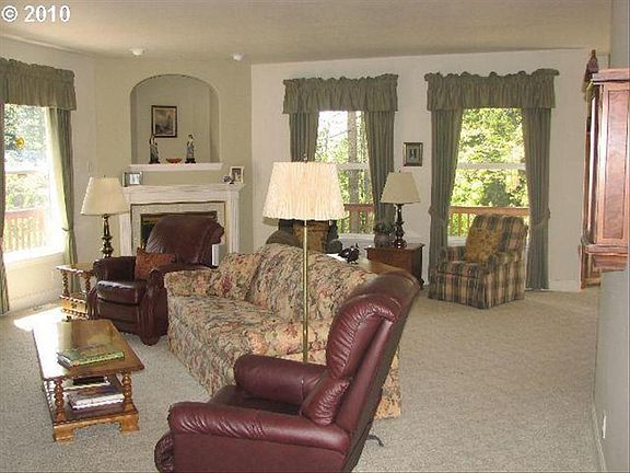 Great Room with gas fireplace