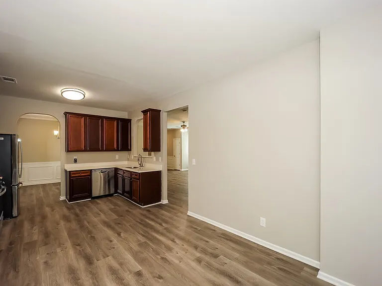6109 Hemperly Rd — Photo 9