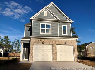 4531 Bunkers Bay Ln, Hope Mills, NC 28371