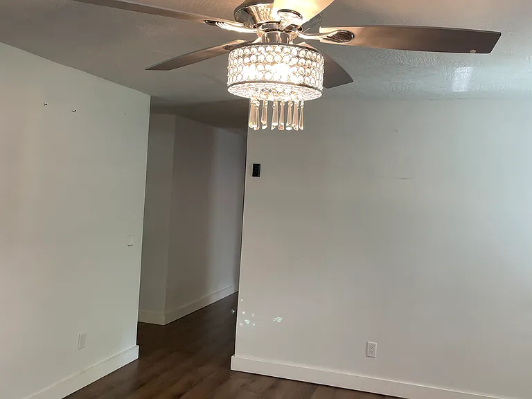 1508 S Bedford Rd — Photo 11