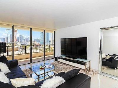 555 NE 15th St APT 19H, Miami, FL, 33132