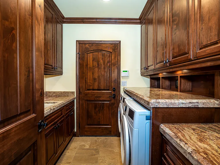 3658 Buena Vista St — Photo 31