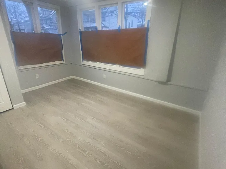 100 Smith St #1 — Photo 3