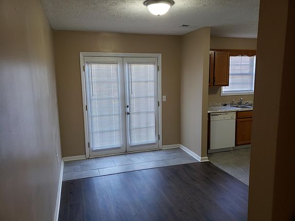 4th image of 2208 Todd Ln #A