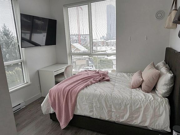 5th image of 700 Clarke Rd #405