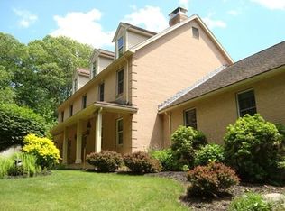 550 Aldrich St, Uxbridge, MA 01569