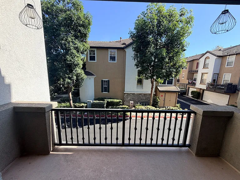 23 Tulare Dr — Photo 10