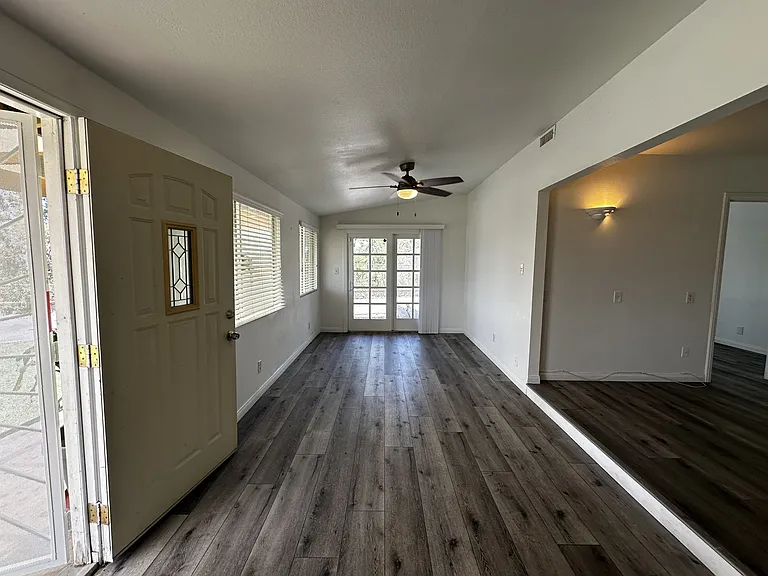 10374 Lake Summit Dr — Photo 6