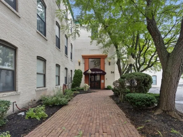 54 W Cherry St #112, Rahway City, NJ 07065