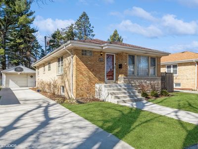5016 N Newcastle Ave, Chicago, IL, 60656