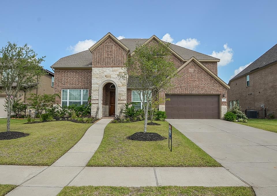 1st image of 25802 Oakwood Knoll Dr