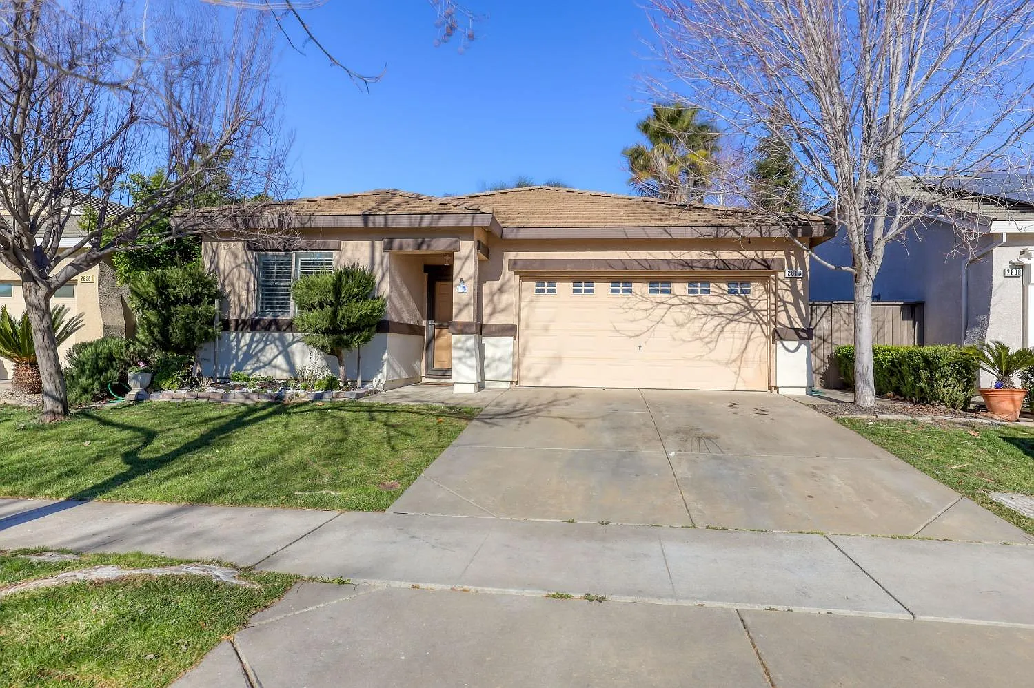 2818 Lindbergh Ln photo 1