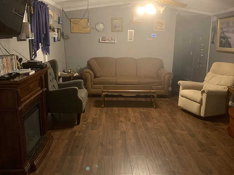 2924 Burnsville St SW — Photo 3