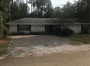635 Galvez St, Mandeville, LA 70448