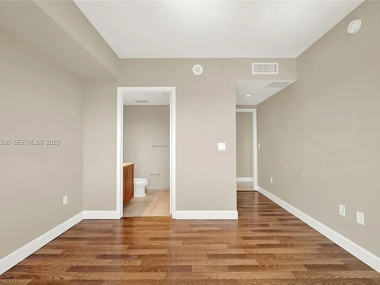 1300 Ponce De Leon Blvd #703 — Photo 23