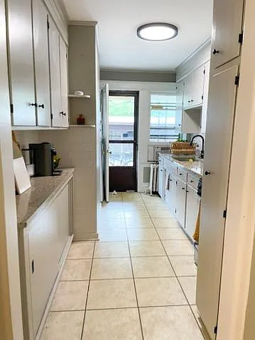 2 bed, 1000 sqft, $1,950 — Photo 4